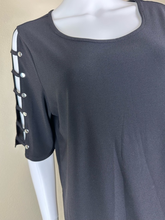 89th & Madison Black Short Sleeve Top with Ladder Cutouts and Button Accents - Picture 6 of 6